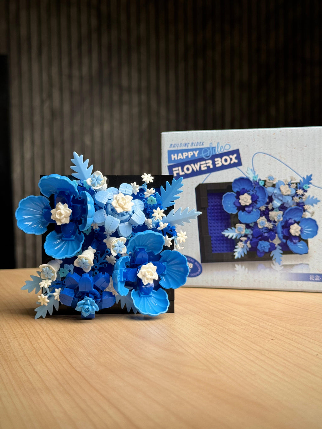 Sapphire Blossom Frame (476 Pieces)