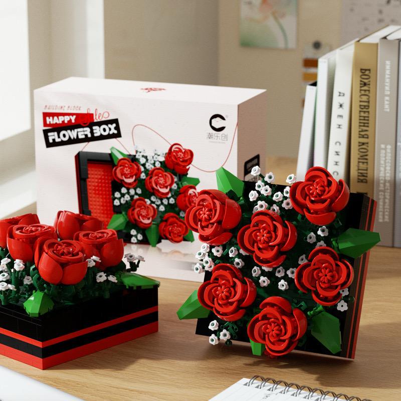 Crimson Rose Frame (687 Pieces)